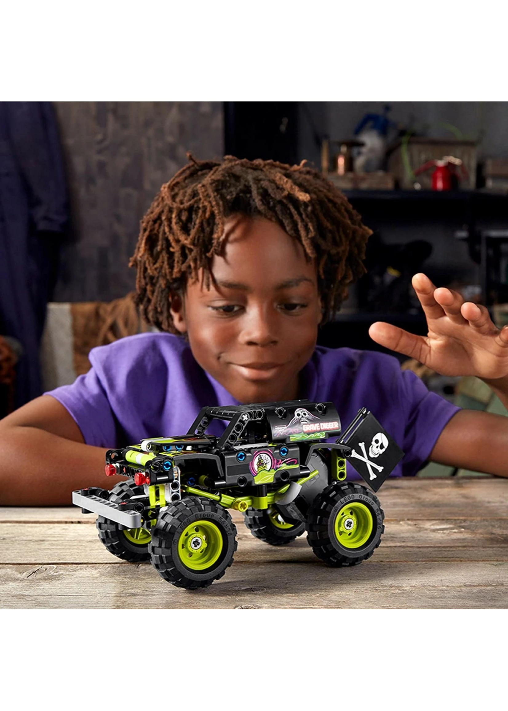 Lego 42118 - Monster Jam Grave Digger 8 Lego 42118 - Monster Jam Grave Digger - Image 6